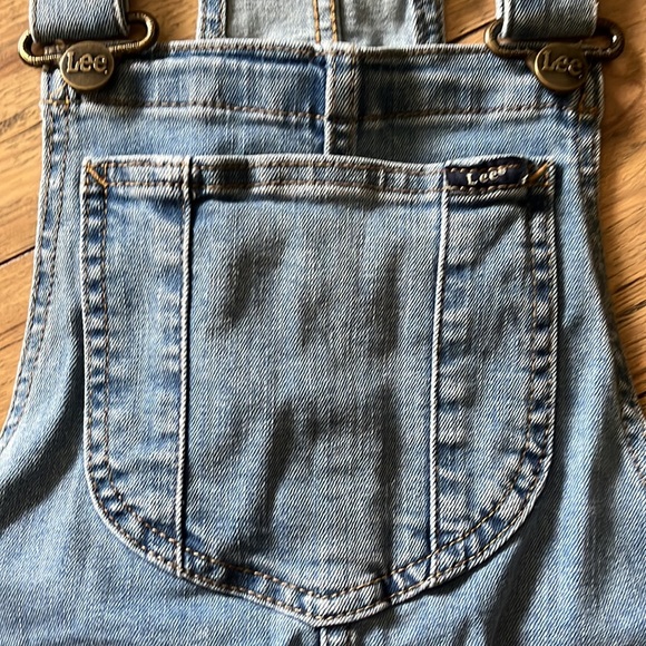 Women’s Lee Overalls - Picture 3 of 4